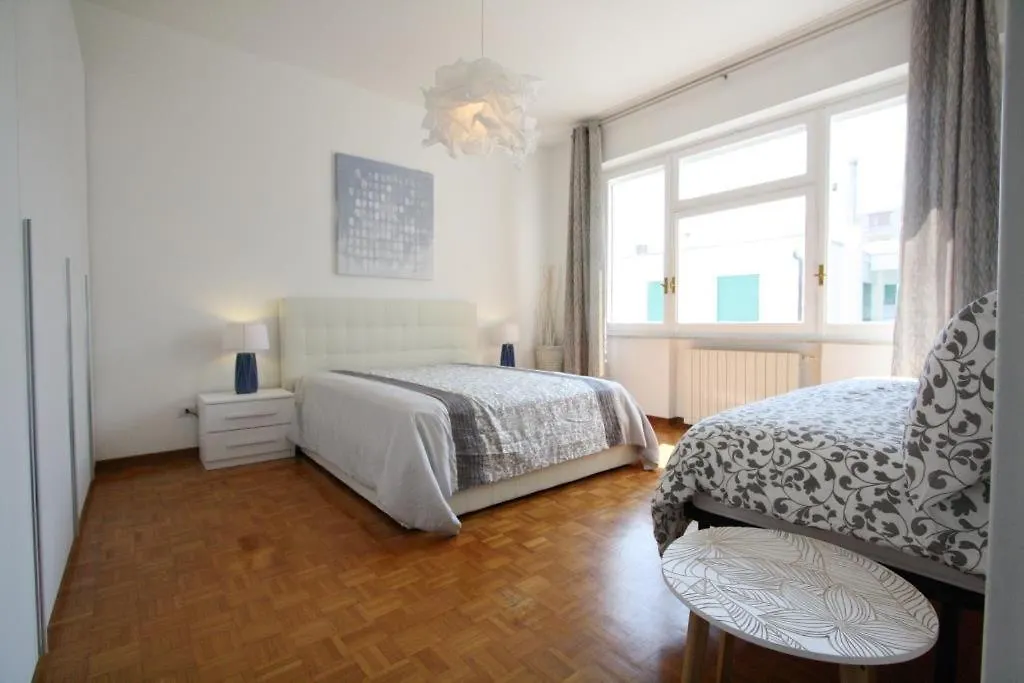 Rentopolis Trilocale Sanremo Casino Apartmán
