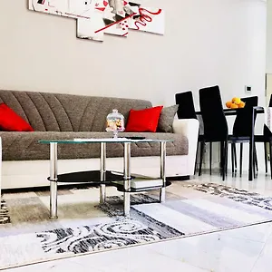 Appartement Ylli, San Remo